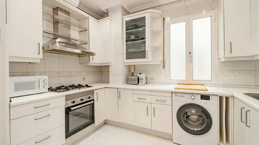 Rooms in Madrid Chamberí - photo 8