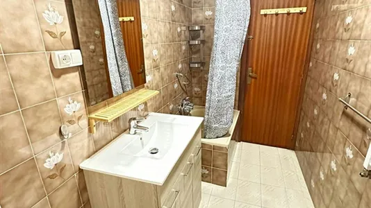 Rooms in Santander - photo 7