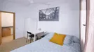 Room for rent, Valencia L'Eixample, Valencia (region), &lt;span class=&quot;blurred street&quot; onclick=&quot;ProcessAdRequest(8612795)&quot;&gt;&lt;span class=&quot;hint&quot;&gt;See streetname&lt;/span&gt;[xxxxxxxxxxxxx]&lt;/span&gt;