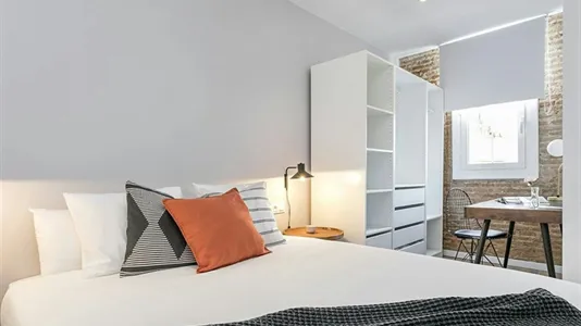 Apartments in Barcelona Ciutat Vella - photo 7