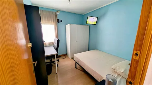 Rooms in Zaragoza - photo 6