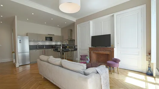 Apartments in Lyon - photo 6