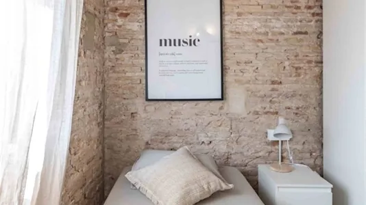 Rooms in Valencia Ciutat Vella - photo 4
