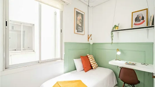 Rooms in Madrid Centro - photo 2