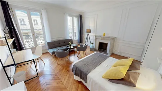Rooms in Paris 17ème arrondissement - photo 2