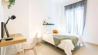 Room for rent in Milano Zona 5 - Vigentino, Chiaravalle, Gratosoglio, Milan