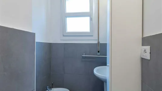 Rooms in Milano Zona 8 - Fiera, Gallaratese, Quarto Oggiaro - photo 10