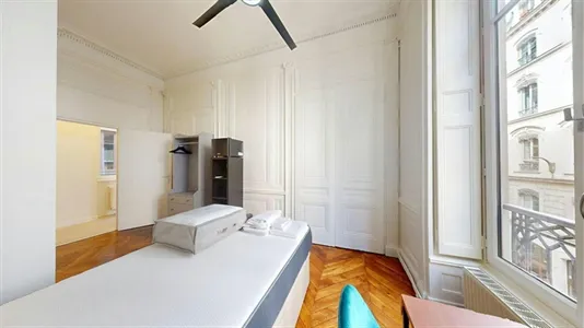 Rooms in Lyon - photo 2