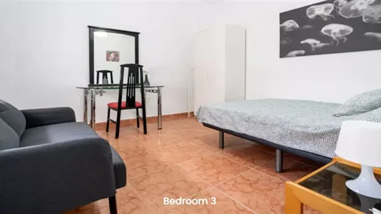 Rooms in Valencia Ciutat Vella - photo 2