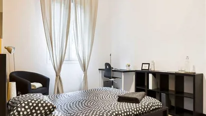 Room for rent in Milano Zona 6 - Barona, Lorenteggio, Milan