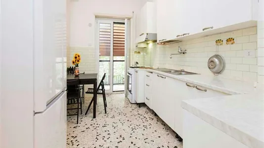 Rooms in Roma Municipio VIII – Appia Antica - photo 4