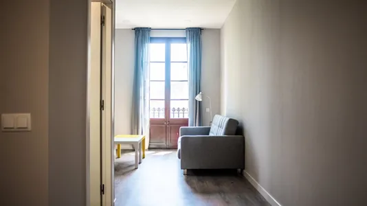 Apartments in Barcelona Sants-Montjuïc - photo 4