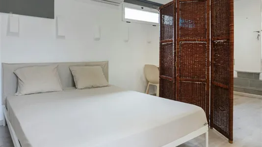 Apartments in Valencia L'Eixample - photo 4