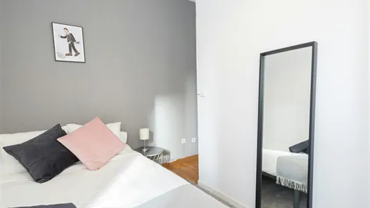 Rooms in Madrid Centro - photo 3