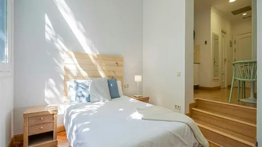Rooms in Madrid Centro - photo 4