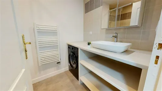 Rooms in Lyon - photo 9