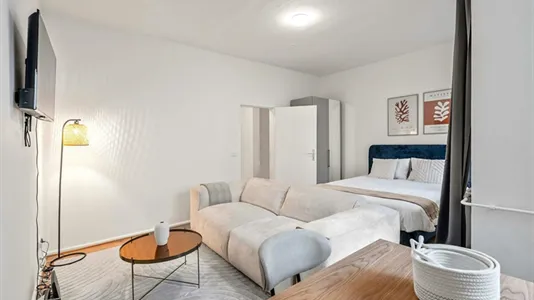 Apartments in Berlin Steglitz-Zehlendorf - photo 1