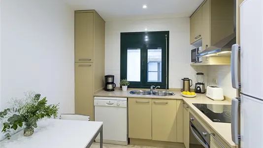 Apartments in Barcelona Ciutat Vella - photo 4
