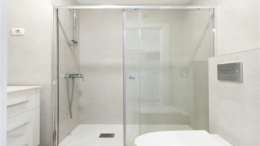 Rooms in Madrid Fuencarral-El Pardo - photo 10