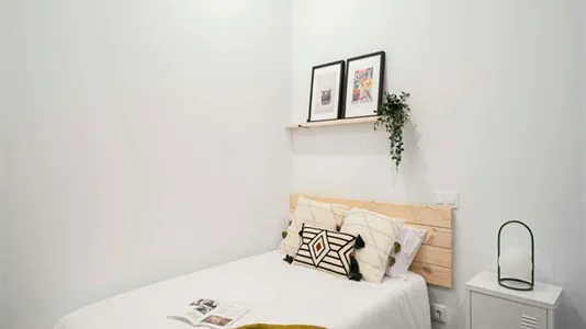 Rooms in Madrid Centro - photo 1