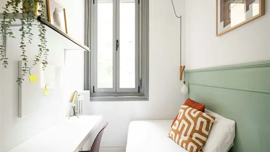 Rooms in Madrid Centro - photo 1