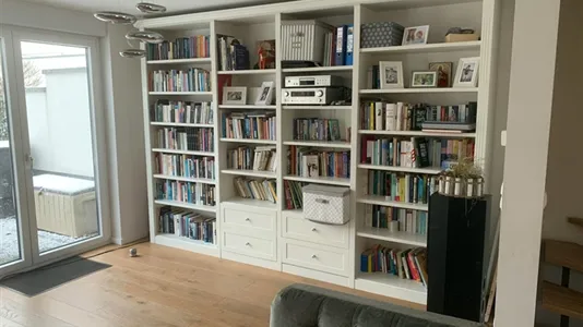 Houses in Essen - photo 2