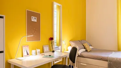 Room for rent in Milano Zona 6 - Barona, Lorenteggio, Milan