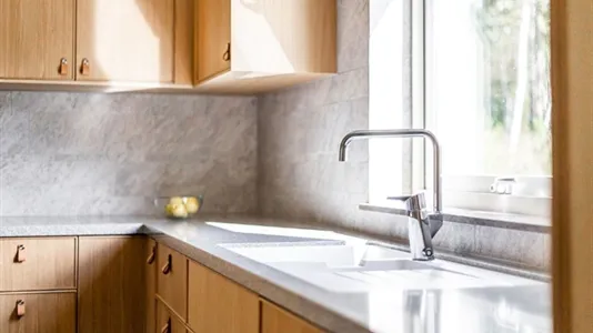 Houses in Knivsta - photo 4