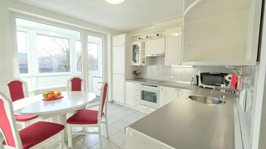 Rooms in Besnica - photo 7