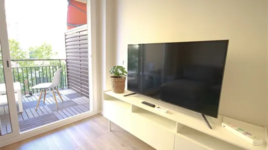 Rooms in Barcelona Eixample - photo 4