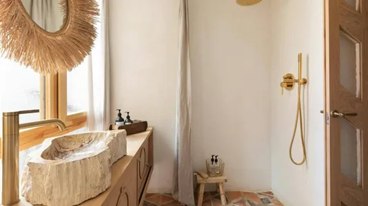 Apartments in Barcelona Les Corts - photo 9