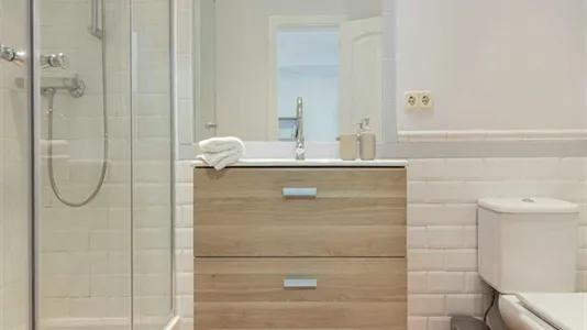 Rooms in Madrid Centro - photo 8