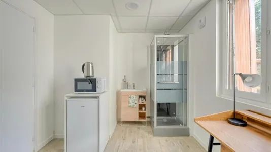 Apartments in Bobigny - photo 3