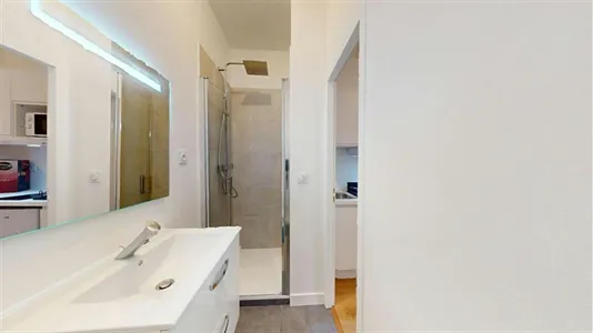 Apartments in Lyon - photo 6