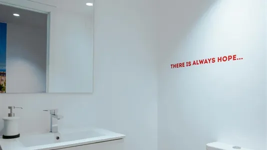 Rooms in Barcelona Ciutat Vella - photo 7