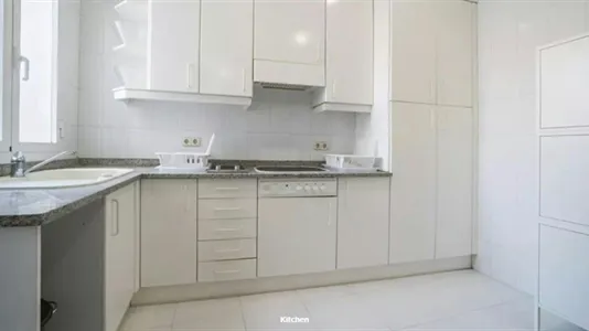 Rooms in Madrid Centro - photo 8