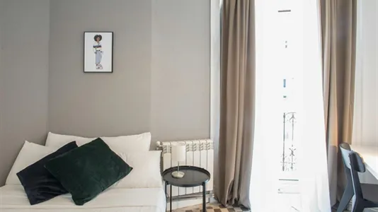 Rooms in Madrid Retiro - photo 5
