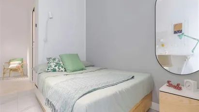 Room for rent in Milano Zona 5 - Vigentino, Chiaravalle, Gratosoglio, Milan