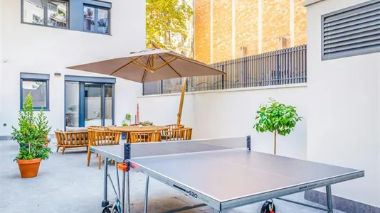 Rooms in Barcelona Sants-Montjuïc - photo 10