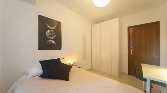 Rooms in Granada - photo 3