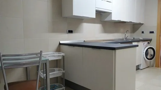 Rooms in Logroño - photo 10