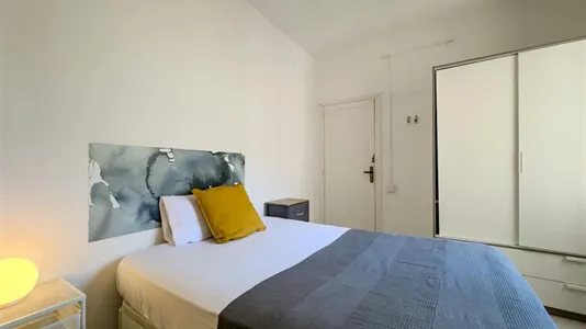 Rooms in Barcelona Eixample - photo 3