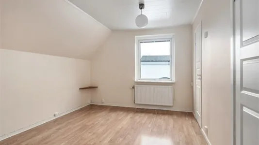 Apartments in Husie - photo 7