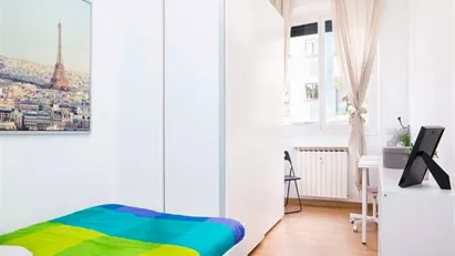 Room for rent in Milano Zona 9 - Porta Garibaldi, Niguarda, Milan