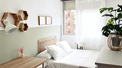 Room for rent in Madrid Moncloa-Aravaca, Madrid