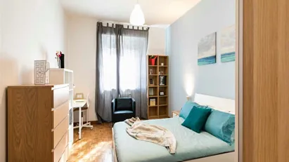 Room for rent in Buccinasco, Lombardia