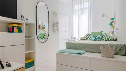 Rooms in Milano Zona 5 - Vigentino, Chiaravalle, Gratosoglio - photo 1