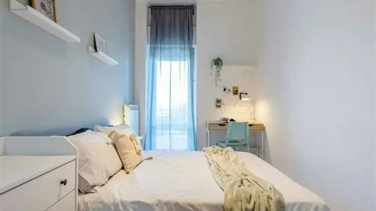 Rooms in Roma Municipio IX – EUR - photo 2