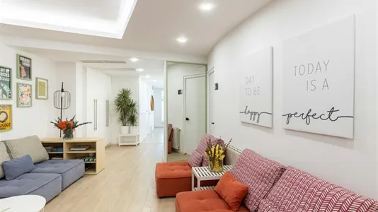 Rooms in Barcelona Eixample - photo 9