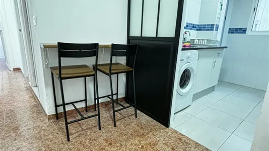 Rooms in Manises - photo 4